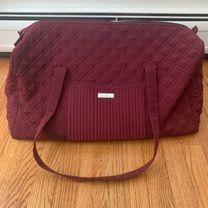 Vera Bradley Medium size duffel